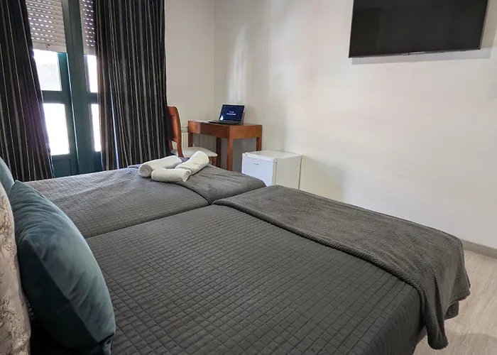 H. O Lar Πανσιόν